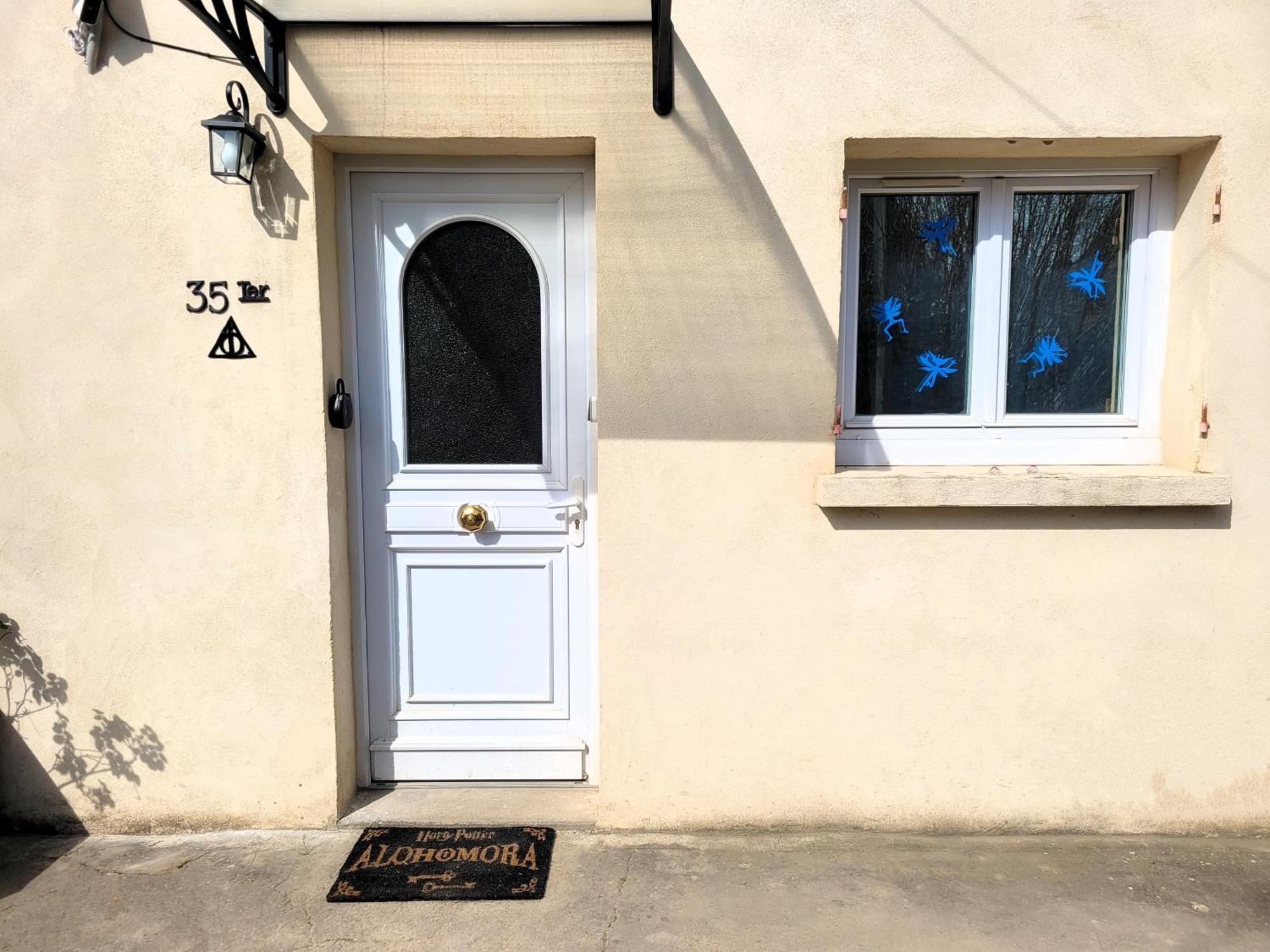 Holiday home La Demeure Des Maraudeurs -10min Disney-jardin & Bbq